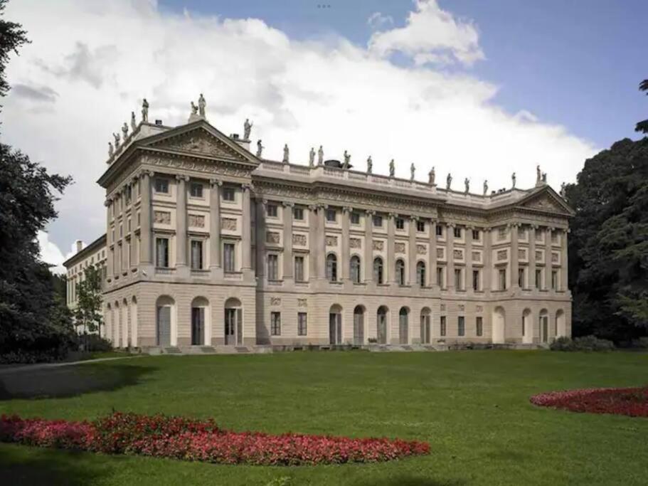 Apartment Center Of Milan Exterior photo