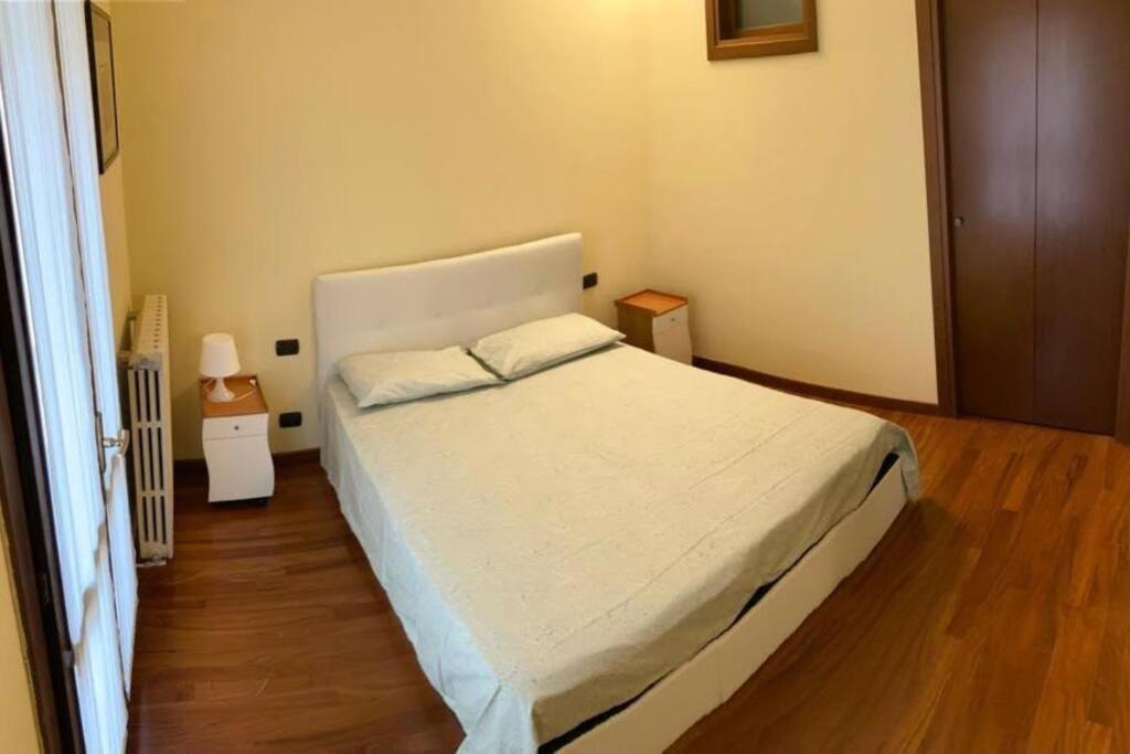 Apartment Center Of Milan Exterior photo