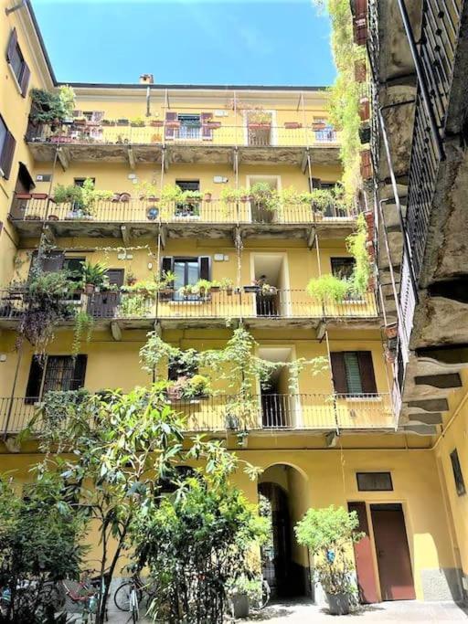 Apartment Center Of Milan Exterior photo