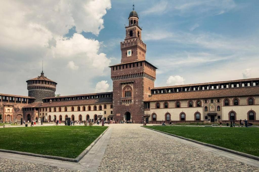 Apartment Center Of Milan Exterior photo